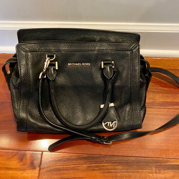 Michael Kors Black Leather purse - Picture 1 of 7